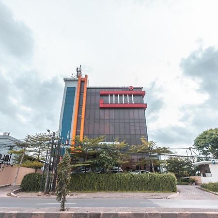 Collection O Hotel Igloo Bekasi Luaran gambar