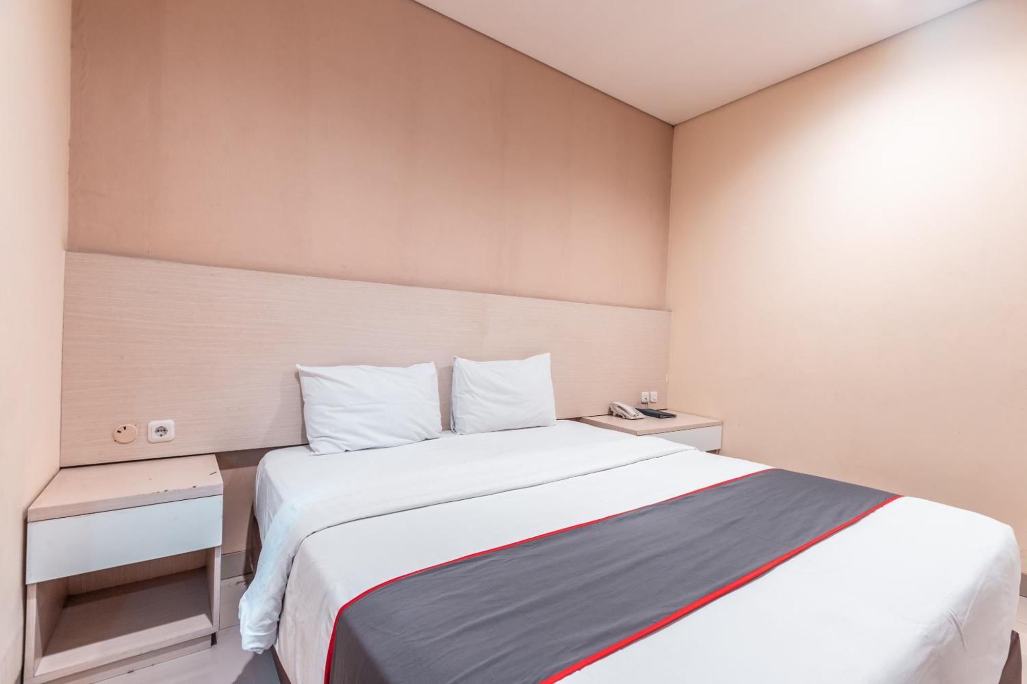 Collection O Hotel Igloo Bekasi Luaran gambar